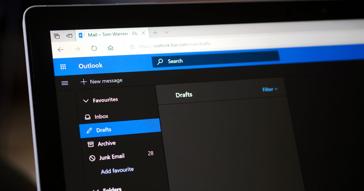 How to Enable or Disable Dark Mode in Outlook com